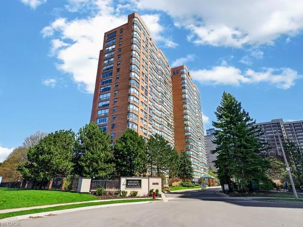 1276 Maple Crossing Blvd #1503, Burlington, ON L7S 2J9