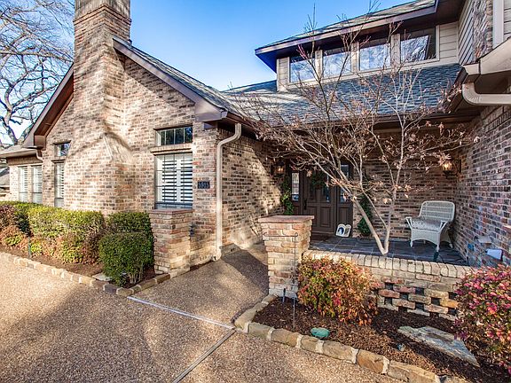 3rd image of 5915 Stoneshire Ct