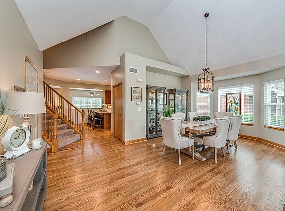 3rd image of 8216 W Rosebury Dr