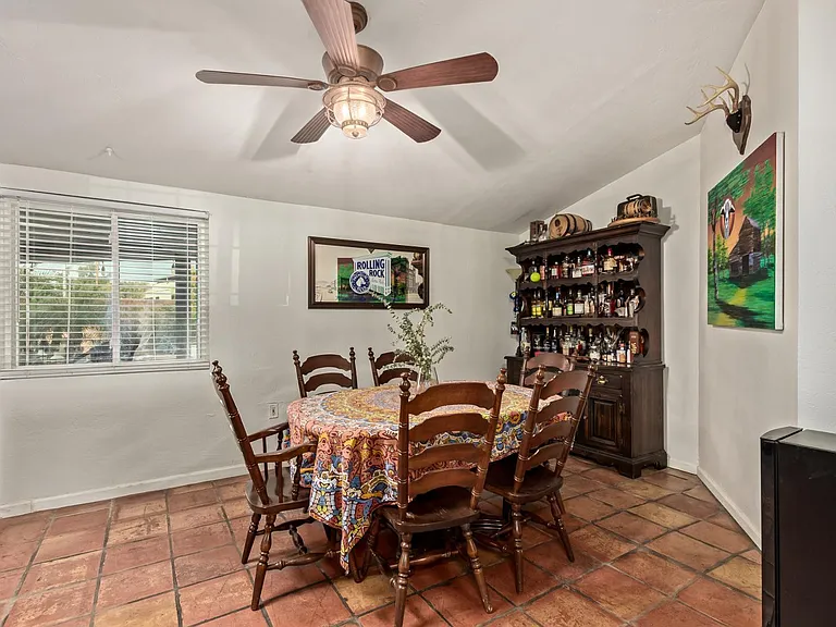3730 E Kings Ave — Photo 10