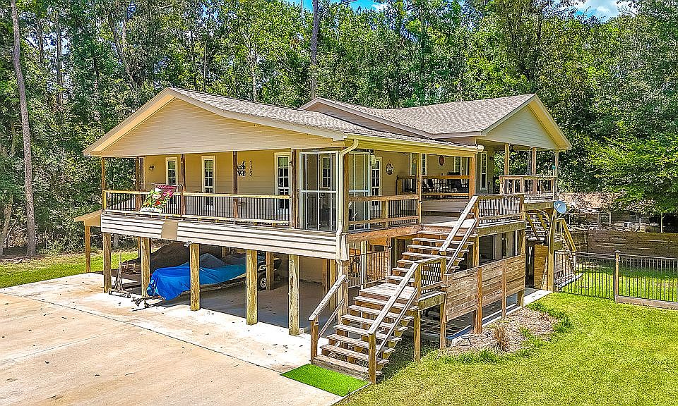 1st image of 175 Bear Hill Dr