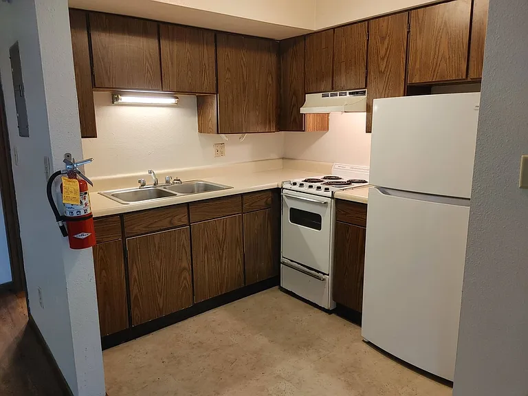 415 S. Van Buren Street — Photo 34