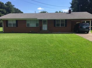 118 E Spratlin St, Bruce, MS 38915