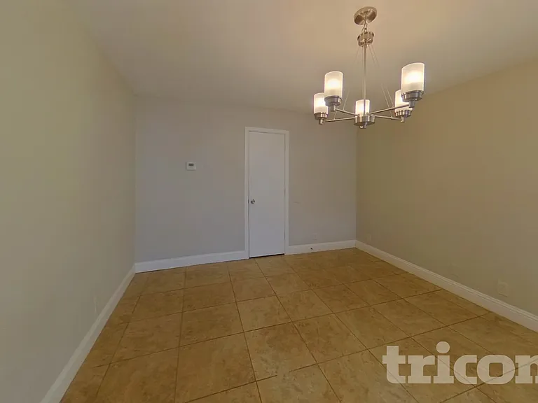 5636 Wimbleton Way — Photo 4