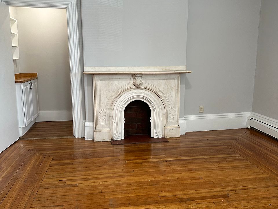 1st image of 11-13 Ellsworth St #1