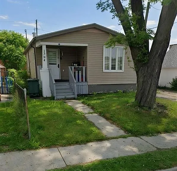 1364 McKay Ave — Photo 21