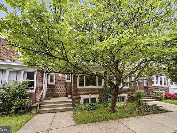 2nd image of 230 1st Ave