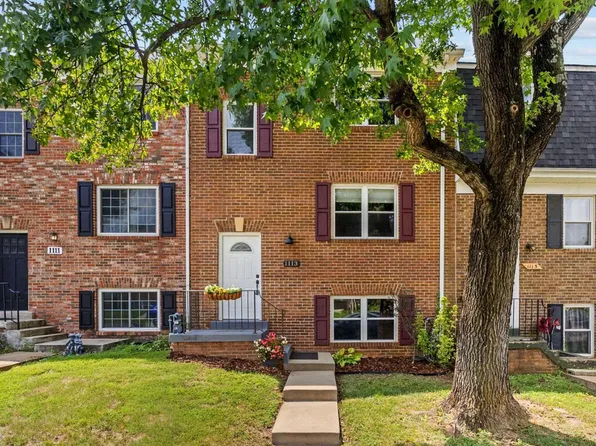 1113 Thomas Jefferson Pl, Fredericksburg, VA 22405