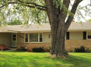 4629 N 107th St, Wauwatosa, WI 53225