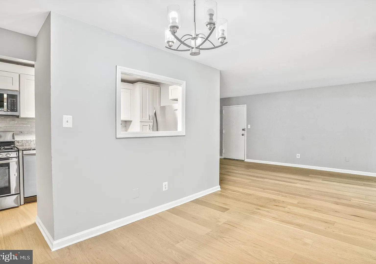 Rarely available 3BR/2BA updated ground-floor corner unit with walk-out patio — Photo 4