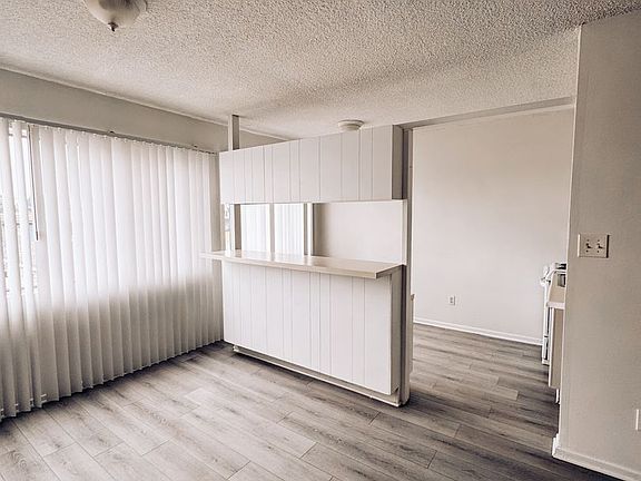 4th image of 1035 Myrtle Ave APT 19