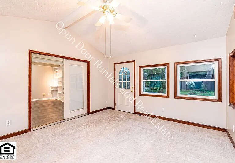 9324 Saratoga Rd — Photo 36