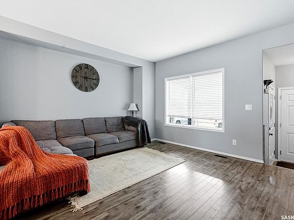4th image of 705 Gowan ROAD