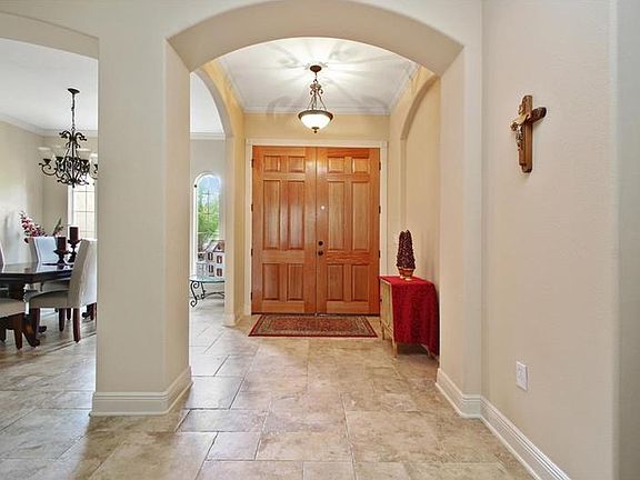4th image of 8645 Spikerush Ct