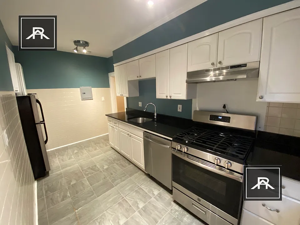 24 Chiswick Rd #8