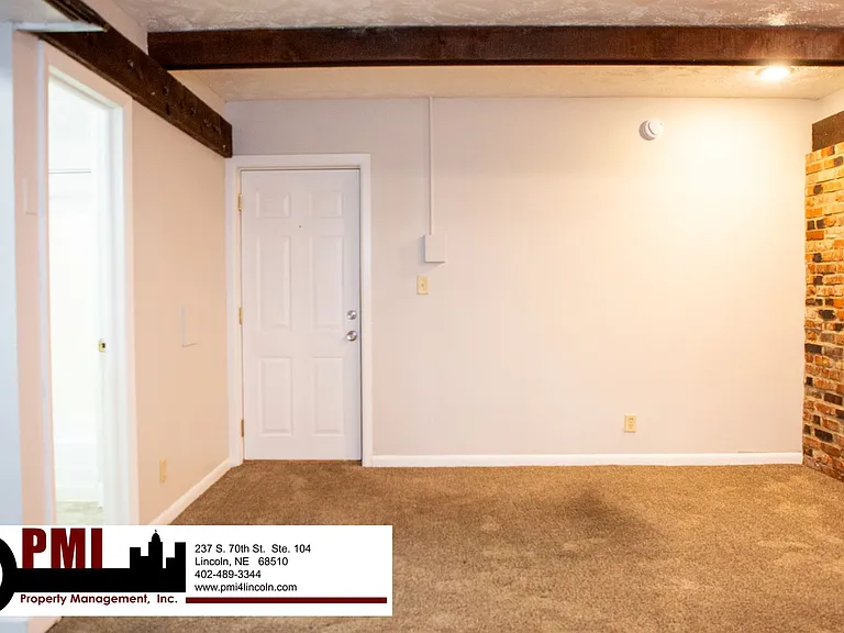 1329 F St — Photo 6