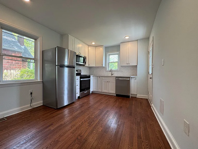9405 Rhode Island Ave — Photo 13