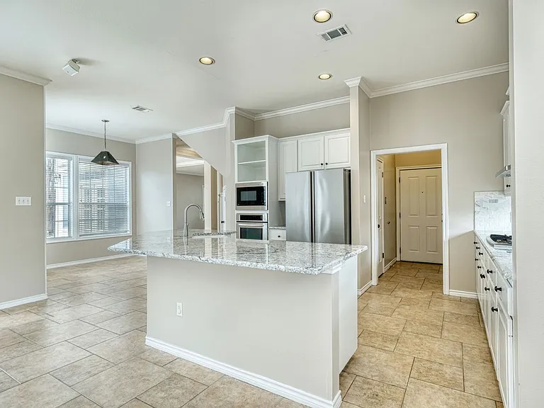 1629 Chesterwood Cv — Photo 5