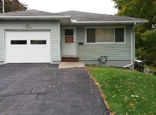 207 Ardmore Rd, Syracuse, NY 13219