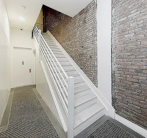222 E 12th St #4B — Photo 10