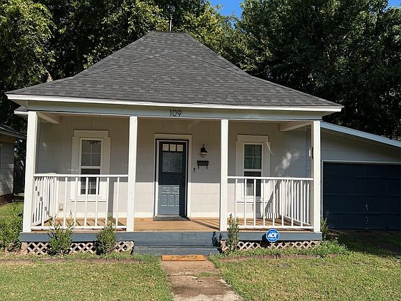 2nd image of 109 S Vine Ave