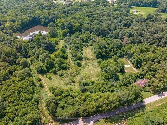 4th image of 2144 Hog Mountain Rd