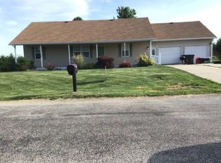 151 Prairie Ave, Bushnell, IL 61422