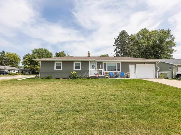 118 North School Street, Cuba City, WI 53807