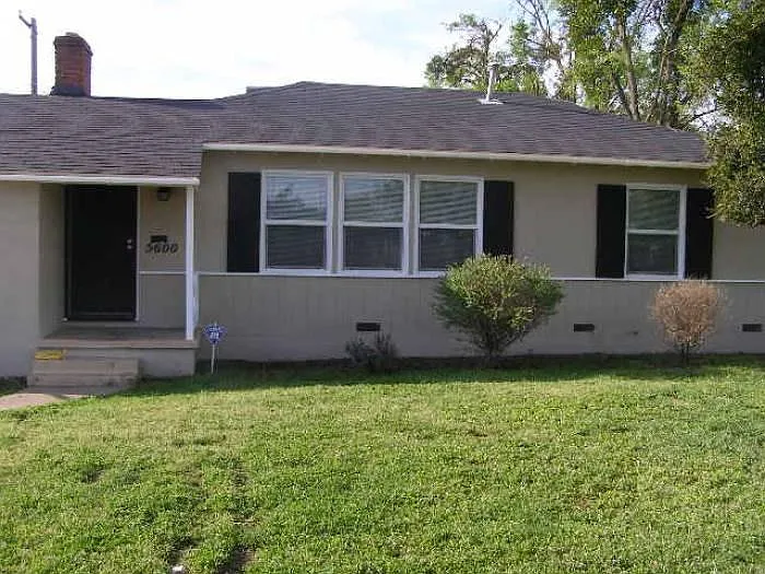 Front view & porch