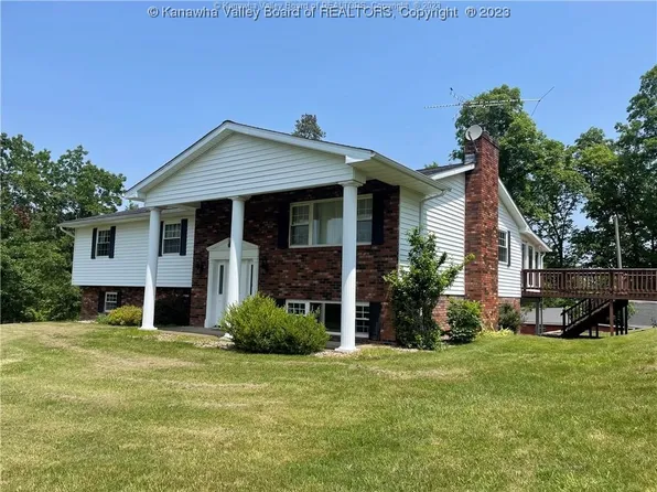 1759 Kentuck Rd, Kenna, WV 25248