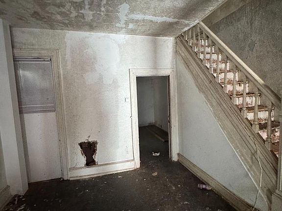 5th image of 2439 N Bancroft St