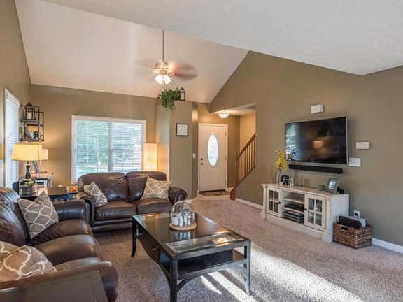 2nd image of 8579 Olenbrook Dr