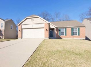 19 Woodside Park Dr, Amelia, OH 45102
