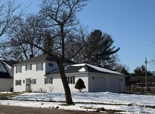 405 Lucile St, Fort Atkinson, WI 53538
