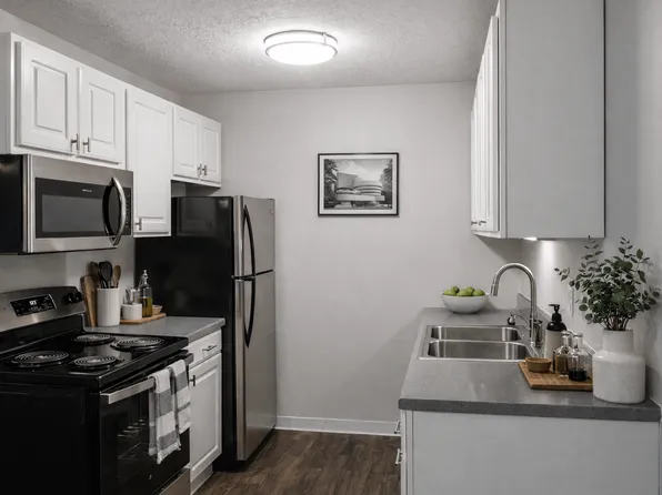 Foote Hills Apartments - Grand Rapids, MI