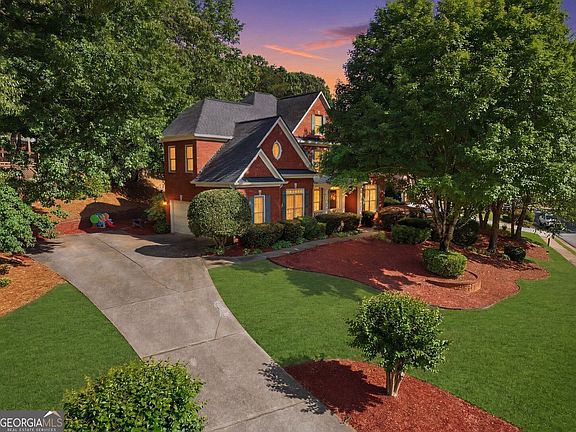 3rd image of 5325 McIntosh Dr
