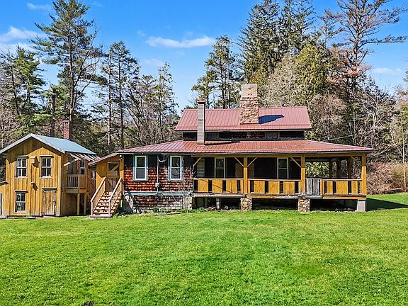 4th image of 1636 Narrows Rd