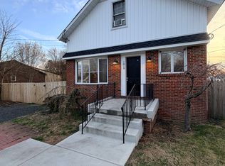 1819 Edgely Rd, Levittown, PA 19057