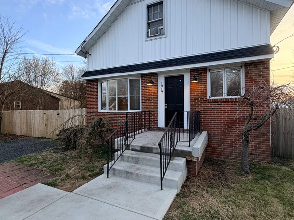 1819 Edgely Rd, Levittown, PA 19057