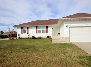705 W Lake Ave, Clever, MO 65631