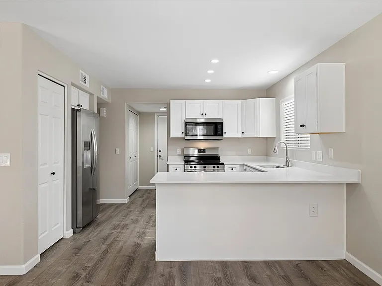 5936 E Phelps Rd — Photo 11