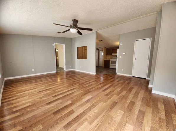 400 Sheila Ave, Interlachen, FL 32148