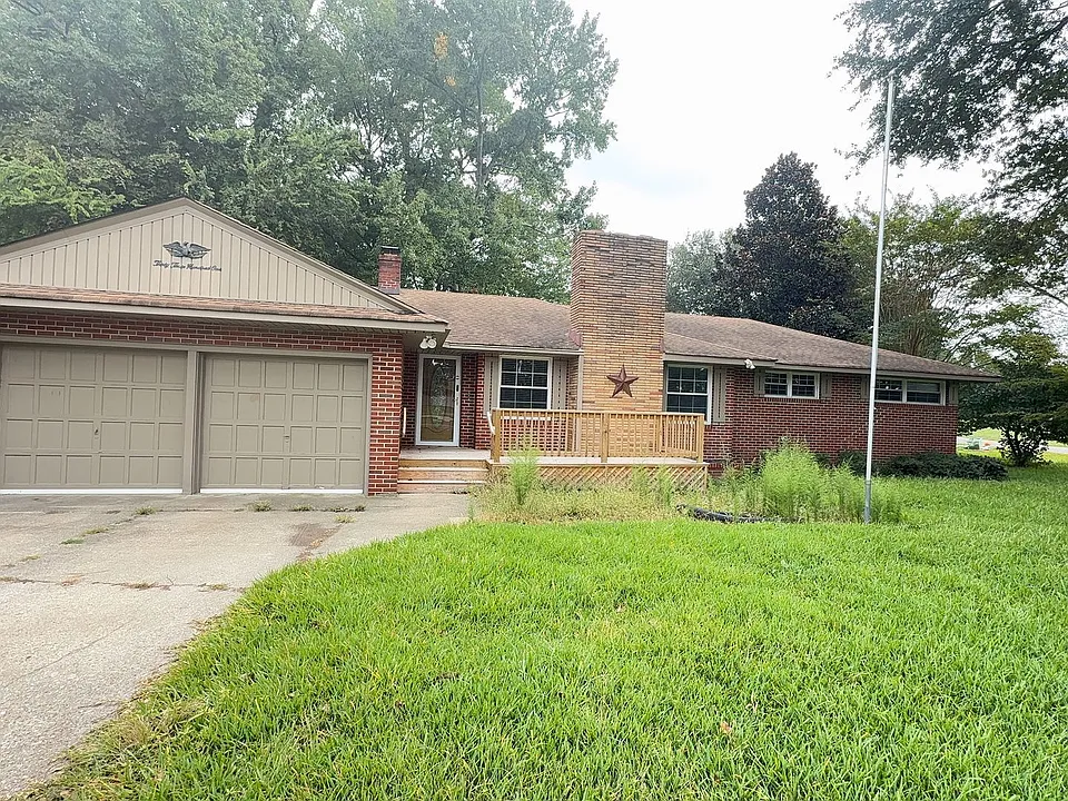 3301 Brookside Ln