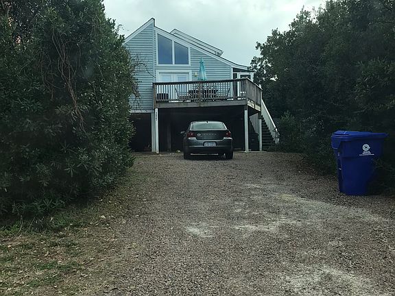 3rd image of 3927 W Dolphin Dr