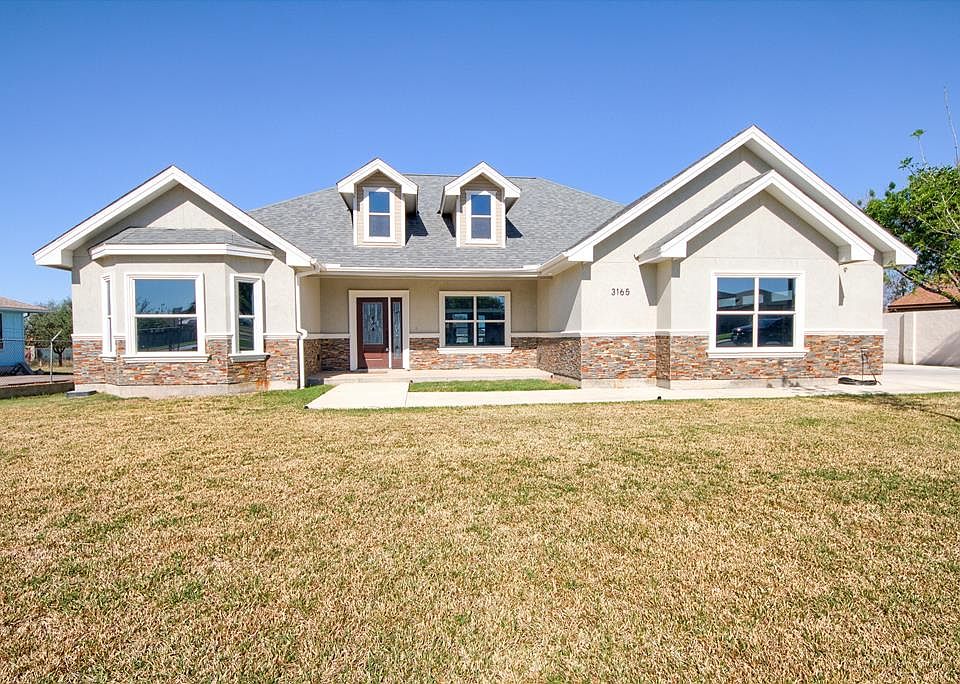 1st image of 3165 Calle Carr