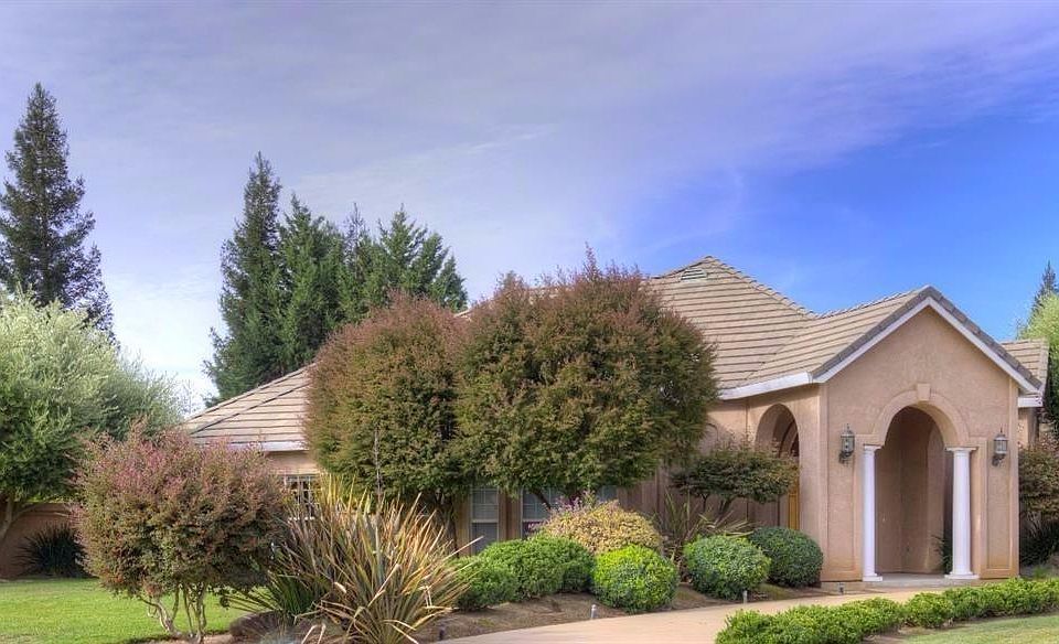 1st image of 10420 Saint Andrews Dr