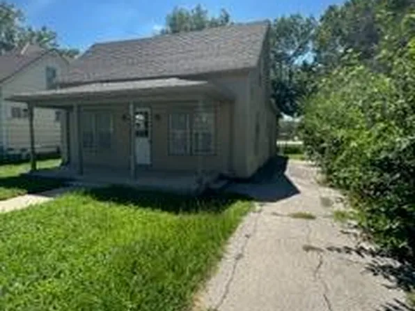 409 N 13th St, Independence, KS 67301