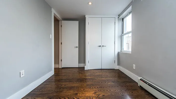 Rented by Nooklyn NYC LLC | media 45