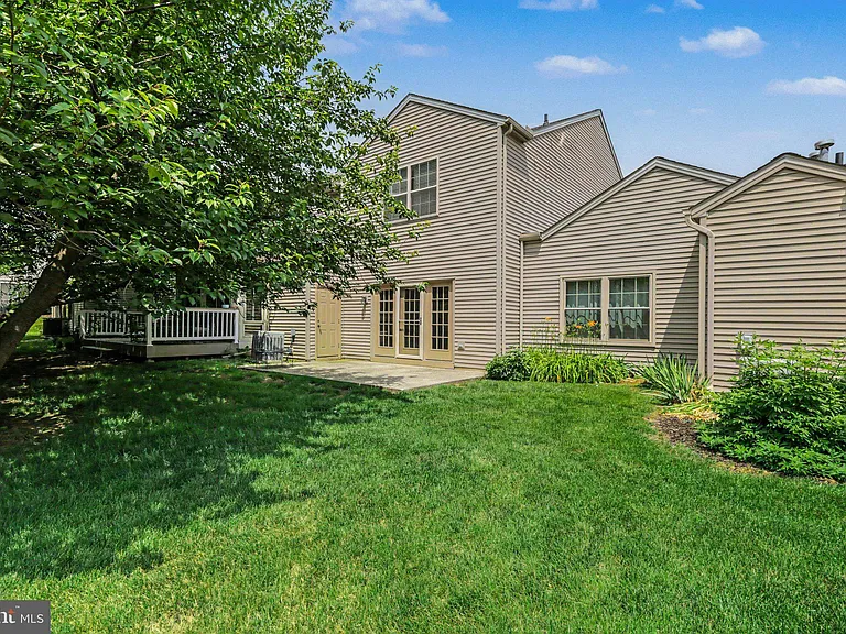 645 Springhouse Ln — Photo 27