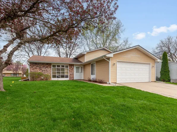 (undisclosed Address), Roselle, IL 60172